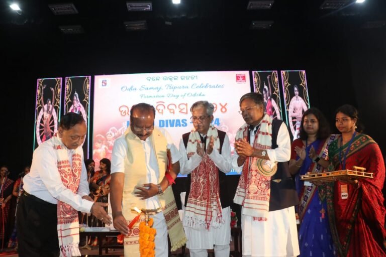 Utkal Diwas was observed on the occasion of the foundation day of Odisha State